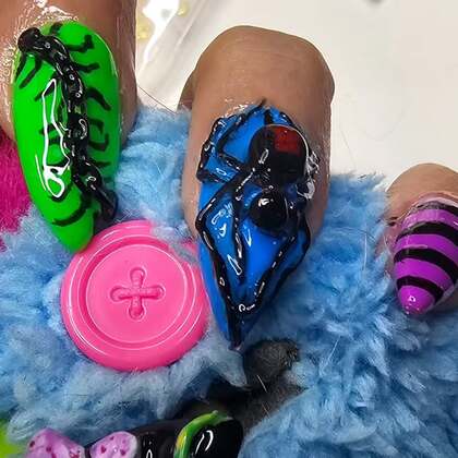 3D nail detail study by Sashia Hunter